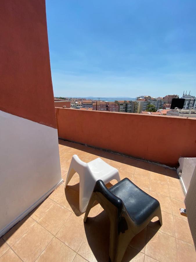 Apartamentos Lux Dinastia Lisboa Exterior foto
